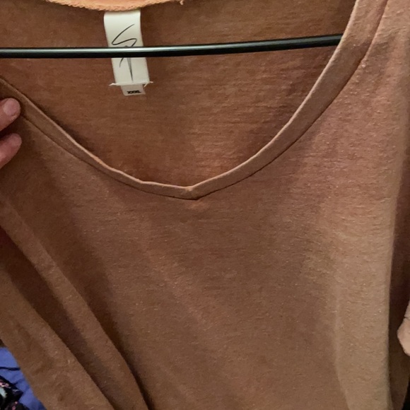 Tee - Picture 2 of 6